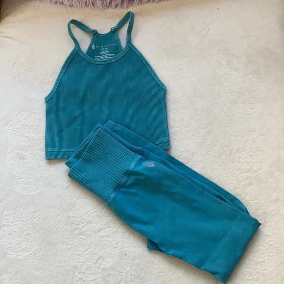 COPY - 🌺free people good karma legging happiness run set - Picture 2 of 10